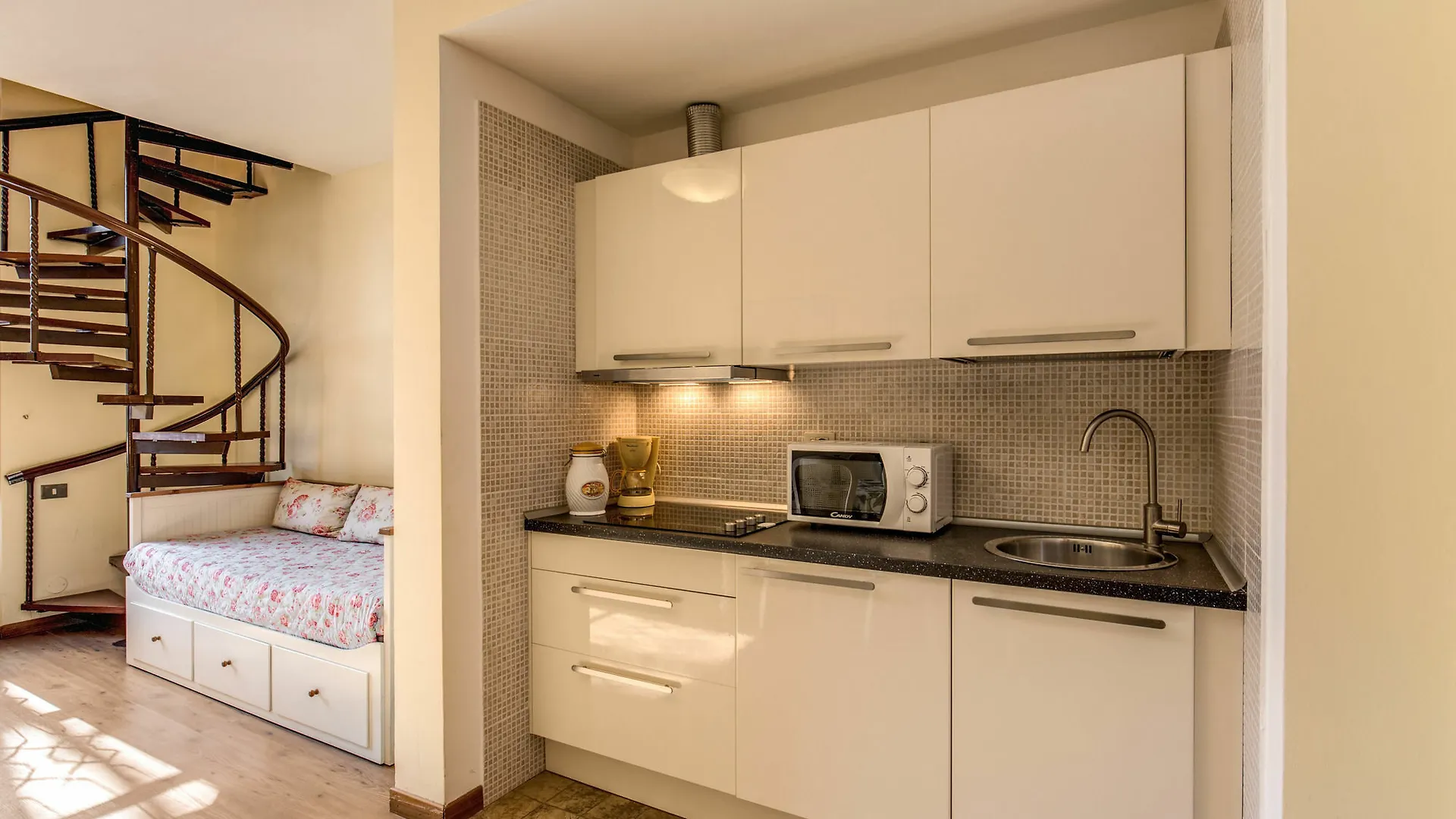Residenza Villa Marignoli Roma 0*,  Itália